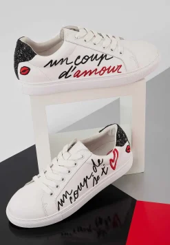 Simone